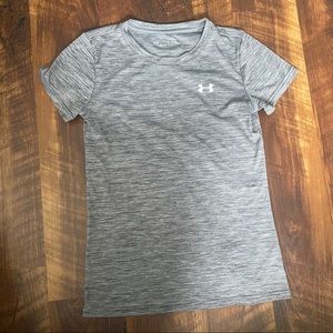 Grey under armour shirt
